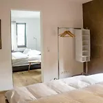 Modernes Blues In Ruhiger Altstadtlage Perfekt Fuer Paare Geniesser Und Auszeiten In Der Weinregion Ihr Gemuetliches Zuhause In * Besigheim