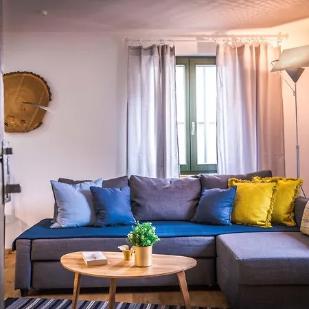 Besighomes - Blues Apartment *