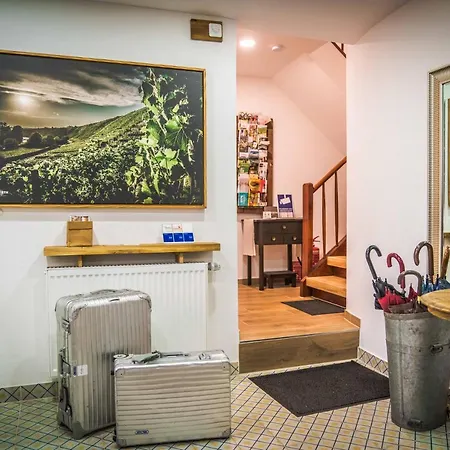 アパート Modernes Apartment Blues In Ruhiger Altstadtlage Perfekt Fuer Paare Geniesser Und Auszeiten In Der Weinregion Ihr Gemuetliches Zuhause In Besigheim *