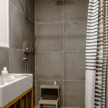 Modernes Apartment Blues In Ruhiger Altstadtlage Perfekt Fuer Paare Geniesser Und Auszeiten In Der Weinregion Ihr Gemuetliches Zuhause In Besigheim *